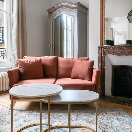 Apartment Aristide Briand - En Centre *