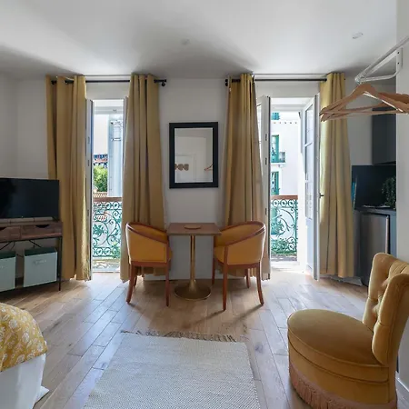 Apartment Aristide Briand - En Centre *