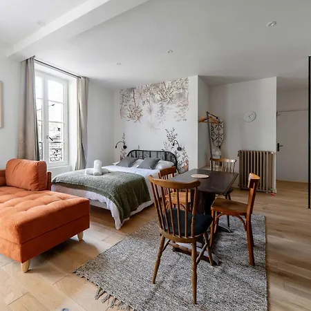 Superb Air-cond Loft In Listed Building *