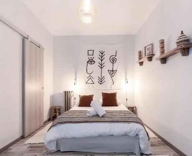 Apartment Aristide Briand - En Centre *