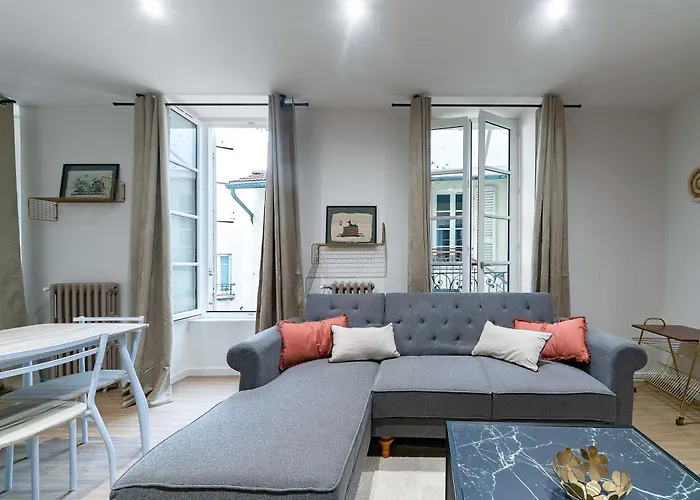 Apartment Aristide Briand - En Centre *